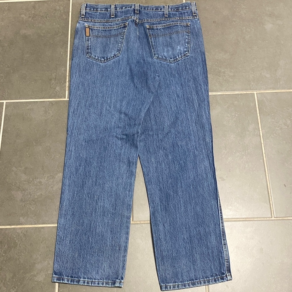 Cinch 35x30 jeans. - Picture 6 of 7